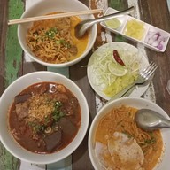 ครัวฮอม อาหารเหนือรสเลิศ