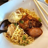 เมนูของร้าน ร้านบิ๊กบะหมี่แอนด์สเต็ก สาขารัตนาธิเบศร์