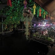 ครัวชายคลอง