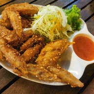 กับแกล้ม by หลบมุม บาร์ เจริญนคร