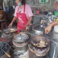 ก๋วยเตี๋ยวคั่วไก่ป้าเพียร