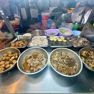 ก๋วยจั๊บยาจีน ตลาดศรีย่าน