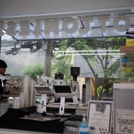 Bottomless เอกมัย-ทองหล่อ