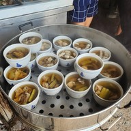 เมนูของร้าน แปะเฮง แกงราดข้าว