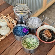 ป.ประทีป ก๋วยเตี๋ยวเรือ หลัง ญว หาดใหญ่