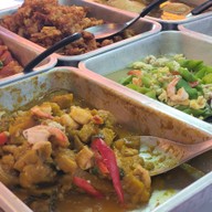 ข้าวแกงปักษ์ใต้เลิศรส อ่อนนุช 44