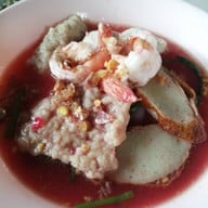 เมนูของร้าน ก๋วยเตี๋ยวต้มยำโบราณ ร้านเปลว นครปฐม