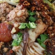 ร้านทิศเหนือ น้ำเงี้ยว-ข้าวซอยไก่ ข้าวหมูทอด