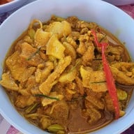 ข้าวแกงปักษ์ใต้เลิศรส อ่อนนุช 44
