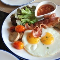 เมนูของร้าน Zurich Bread Factory&Cafe