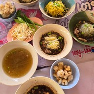 ก๋วยเตี๋ยวเรือ ป.ประทีป สาขาสันป่าตอง สาขาสันป่าตอง