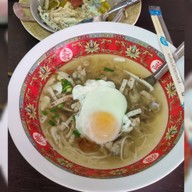 เมนูของร้าน ปากหม้อญวน ติดกับสวนส้มธนาธร