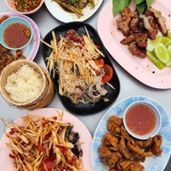 เมนูของร้าน ส้มตำซัดดำ