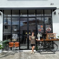 ก๋วยเตี๋ยวเรือ นายร้อย ก๋วยเตี๋ยวเรือนายร้อย (โครงการ Airport Avenue)