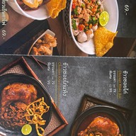 ก๋วยเตี๋ยวเรือ นายร้อย ก๋วยเตี๋ยวเรือนายร้อย (โครงการ Airport Avenue)