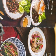 ก๋วยเตี๋ยวเรือ นายร้อย ก๋วยเตี๋ยวเรือนายร้อย (โครงการ Airport Avenue)