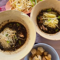 ก๋วยเตี๋ยวเรือ ป.ประทีป สาขาสันป่าตอง สาขาสันป่าตอง