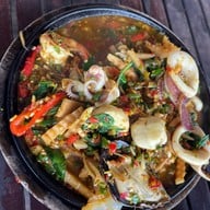 มีน้ำ มีปลา Cafe&restaurant