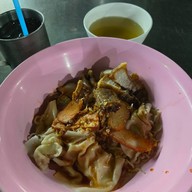 เมนูของร้าน ชายสี่ หมี่เกี๊ยว