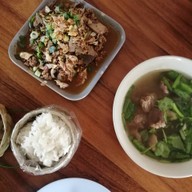 เมนูของร้าน ลาบอ้ายแดง