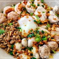 ข้าวต้มแห้งลำปาง อุดมสุข