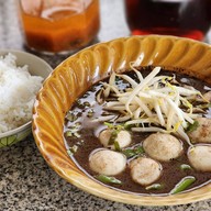พอดี พอดี ก๋วยเตี๋ยวหมูน้ำตก
