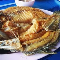 เมนูของร้าน สโมสรท้ายเรือหลวงแม่กลอง