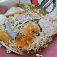 เมนูของร้าน เฮียจู๋ ก๋วยเตี๋ยวต้มยำหมูบะช่อ (ลาดพร้าว71) ลาดพร้าว