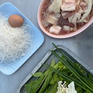 ต้นเนื้อย่างเกาหลี มทส. ประตู1