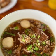 เมนูของร้าน กันเอง ก๋วยเตี๋ยวเนื้อตุ๋น หมูตุ๋น เลียบคลอง5 ลำลูกกา