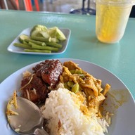 ข้าวราดแกงจี้ฮั้ว
