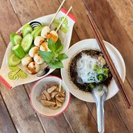 ป.ประทีป ก๋วยเตี๋ยวเรือ หลัง ญว หาดใหญ่