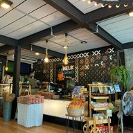 หมึกสะเด็ด Food & Coffee Garden