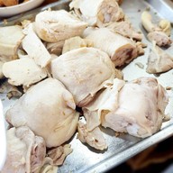 ร้านข้าวมันไก่ ประตู บี นิคมอุตสาหกรรมโรจนะ