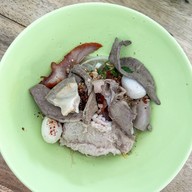 เจ๊จิ๋ม ก๋วยเตี๋ยวต้มยำโบราณ ซอยนาคนิวาส30