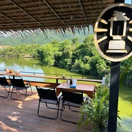 สระ ลาน ลม camp&cafe