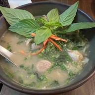 Simmer by praha-ซิมเมอร์ บาย ปราค สินธร