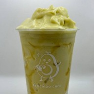 อโวคาโด คาเฟ่ : อโวคาโดปั่น เดอะพันธ์ุทิพย์แอทงามวงศ์วาน