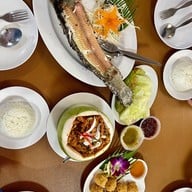 อิ่มปลาเผา ถนนกัลปพฤกษ์