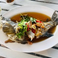 แหลมหินซีฟู้ด