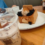 Bunny Shake สุพรรณบุรี