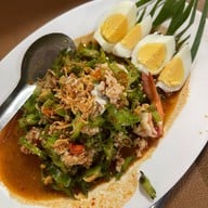 อิ่มปลาเผา ถนนกัลปพฤกษ์