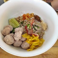 เมนูของร้าน ก๋วยเตี๋ยวสุโขทัยริมกรุง สาขาหลัก