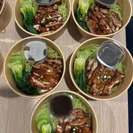 เมนูของร้าน หมี่ย่างเพลิน (บะหมี่หยก)