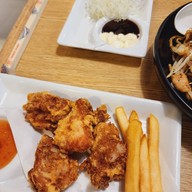 เมนูของร้าน Hachiban Ramen วงศ์สว่างทาวน์เซ็นเตอร์