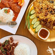 อาไบมาโคขุน สาขา2 เดอะแคนทีน ศรีนครินทร์