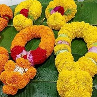 ร้านดอกไม้น้องเกม วัดแก้วเงินทอง 28