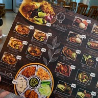 ข้าวซอยลำดวนฟ้าฮ่าม วิภาวดีรังสิต