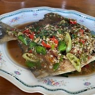 เมนูของร้าน เจ๊ต้อยซีฟู้ด สามโคก