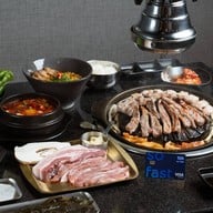 APG Grill Vanit Village